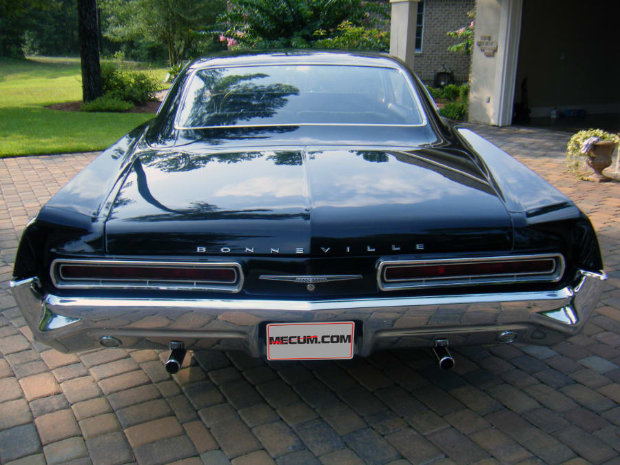 1966 Pontiac Bonneville Hardtop For Sale At Auction - Mecum Auctions