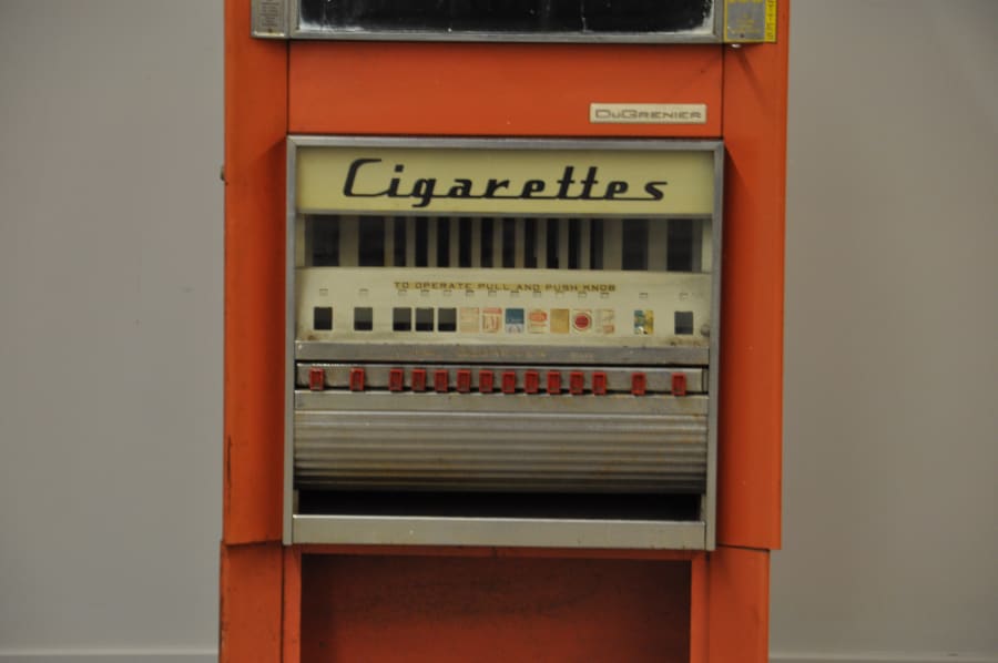 dugrenier cigarette machine Dugrenier Cigarette Machine 29x63x14 For Sale At Auction dugrenier cigarette machine Dugrenier Cigarette Machine 29x63x14 For Sale At Auction