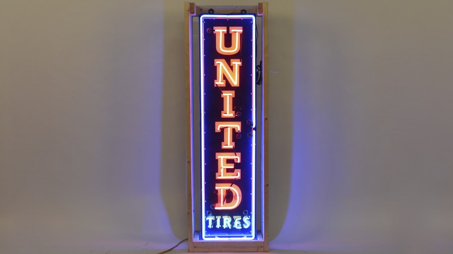 United Tires Neon Sign SSTN 18x72x10 at Kissimmee 2016 as M214 - Mecum ...