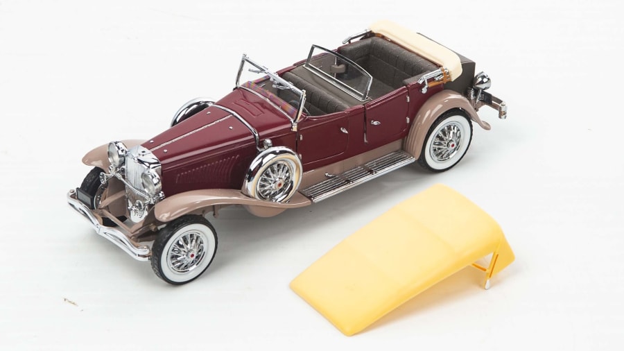 フランクリンミント　デューセンバーグ J 1930 クラシックカー Franklin Mint 1930 Duesenberg Model J Die Cast Model For Sale At