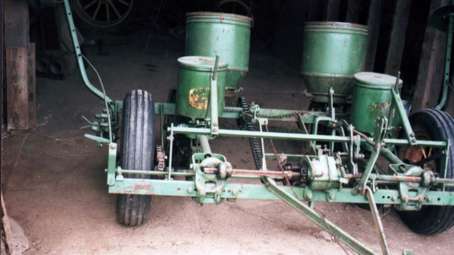 John Deere Corn Planter At Gone Farmin Tractor Spring Classic 2016 As M60 Mecum Auctions 3214