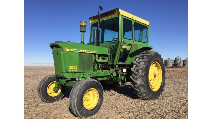 1972 John Deere 3020 With Factory Hinson Cab for Sale at Auction