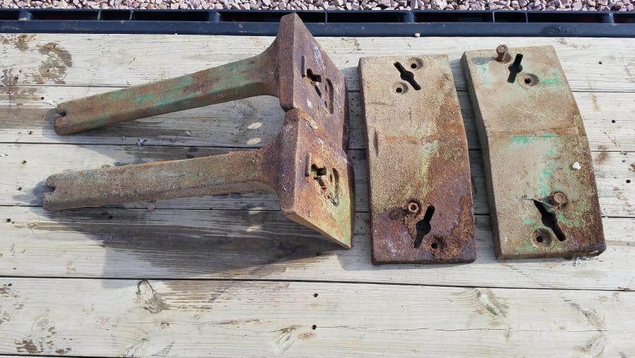 John Deere Front Weights And Brackets For Sale At Gone Farmin Spring Classic 2018 As M331 3397