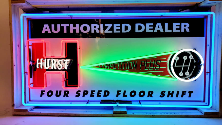 Hurst Authorized New Modern SSTN 23x4x9 at Davenport 2020 as T64