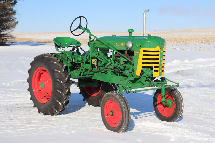 It's an Oliver Super 77 Tuesday! - Mecum Gone Farmin