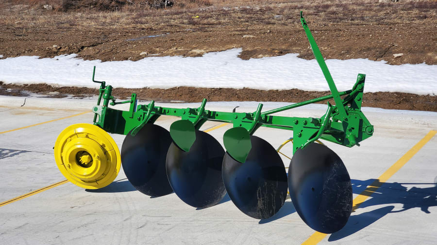 John Deere 4 Row Disc Plow For Sale At Auction Mecum Auctions 7003