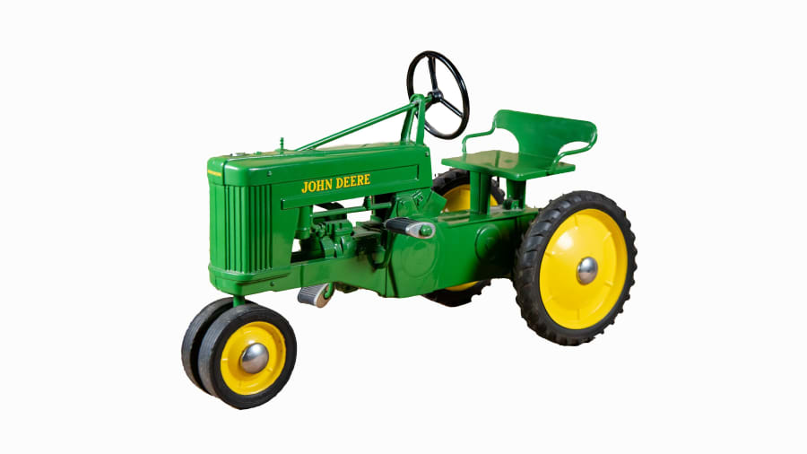 John Deere Narrow Front Pedal Car For Sale At Gone Farmin Spring Classic 2022 As M68 Mecum 