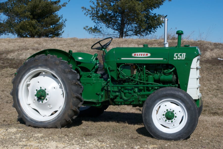 Oliver 550 at Gone Farmin' 2012 as S71 - Mecum Auctions