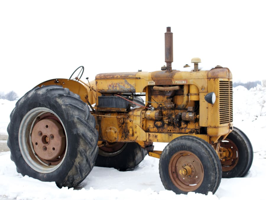 Minneapolis Moline G at Gone Farmin' Iowa Spring 2013 as F58 Mecum