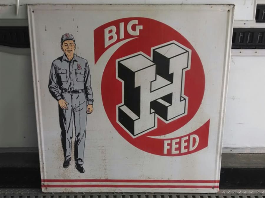 Big H Feeds SSTE 46x46 at Gone Farmin' Tractor Spring Classic 2014 as