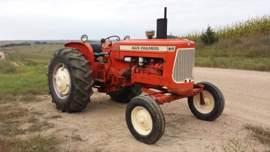 1967 Allis Chalmers D17 Series 4 Gas for Sale at Auction Mecum Auctions