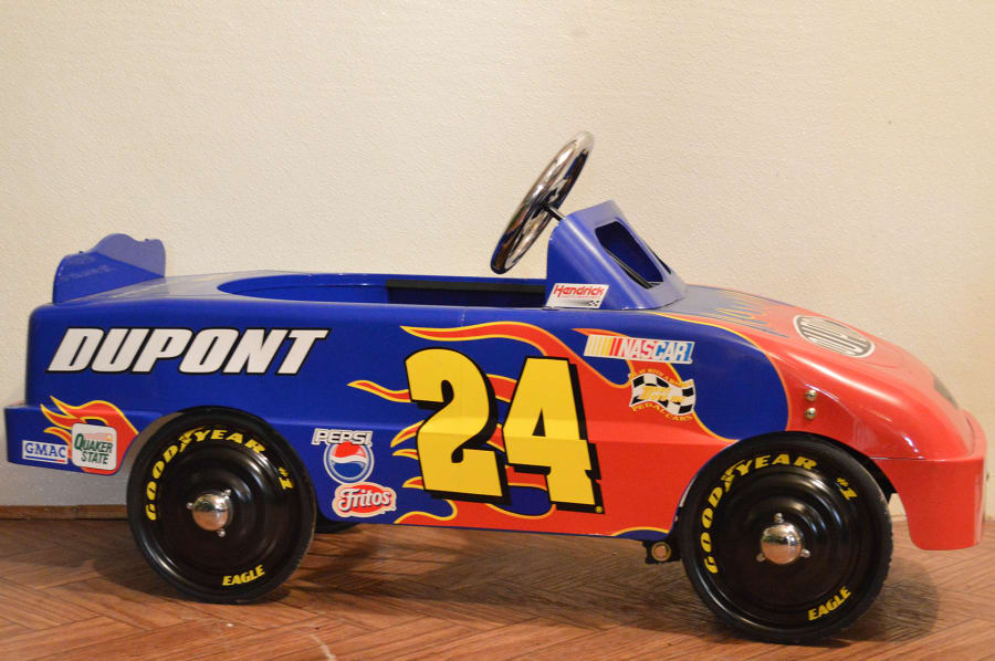 Jeff Gordon Racecar Pedal Car at Davenport 2016 as T229 Mecum Auctions