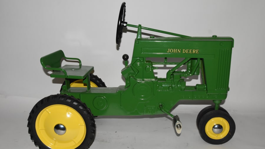 John Deere Pedal Tractor For Sale At Gone Farmin Iowa Premier 2018 As M369 Mecum Auctions 