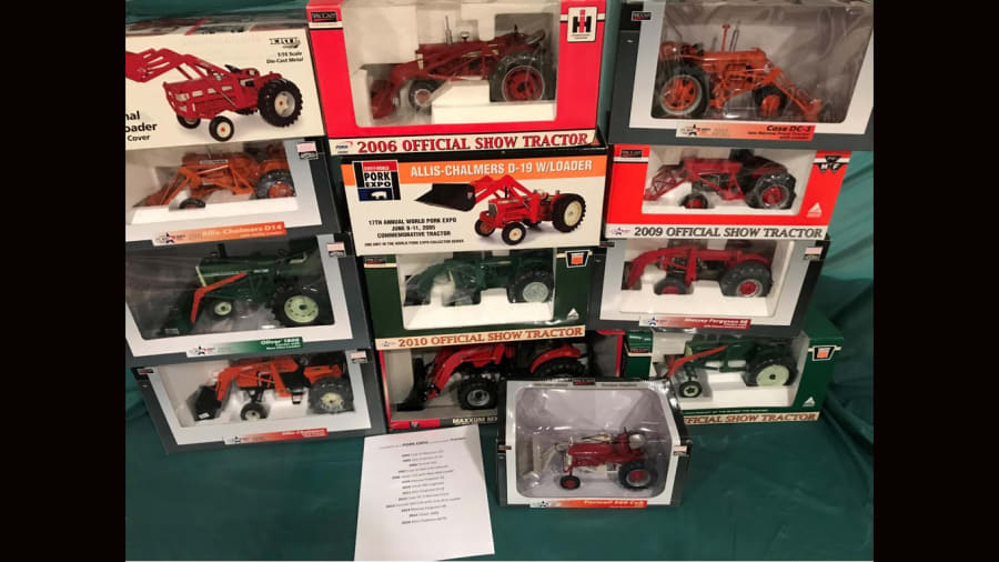 Commemorative Toy Tractors Lot Of 13 for Sale at Auction Mecum Auctions