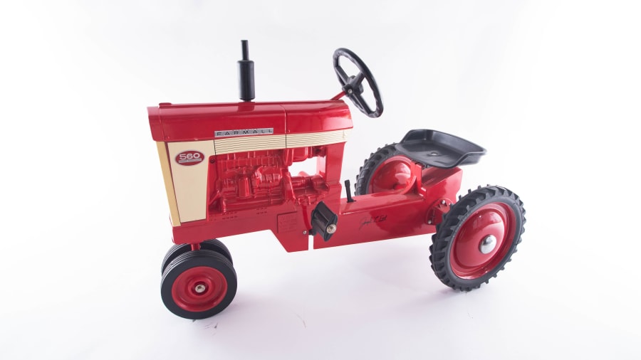 Farmall 560 Pedal Tractor for Sale at Auction Mecum Auctions