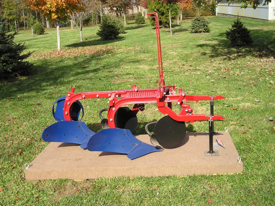 IH Mccormick C22 Moldboard Plow at Gone Farmin' Fall Premier 2020 as
