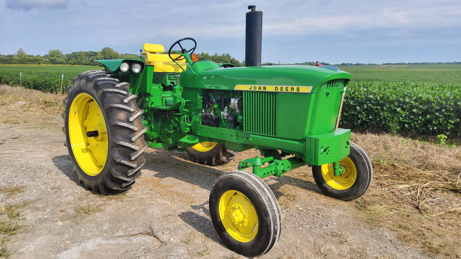 1969 John Deere 2520 for Sale at Auction - Mecum Auctions