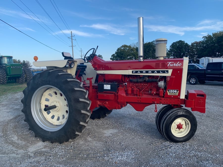1967 Farmall 1206 for sale at Gone Farmin' Fall Premier 2021 as F218