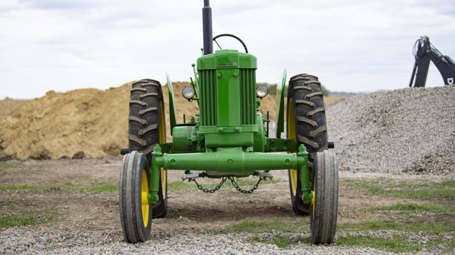 50+ Novo John Deere Tratores fotos de stock, imagens e fotos royalty-free -  iStock