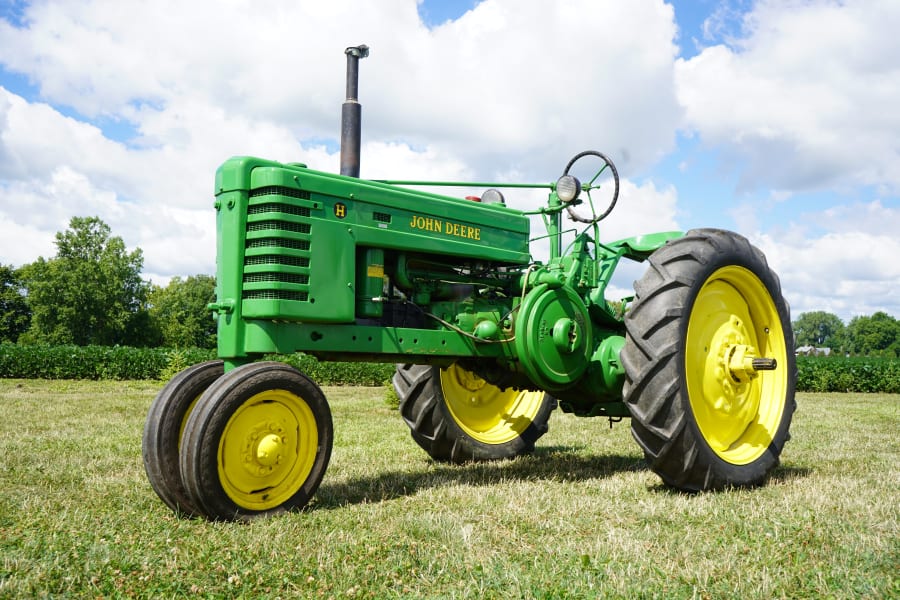 1945 John Deere H At Gone Farmin Fall Premier 2022 As F202 Mecum