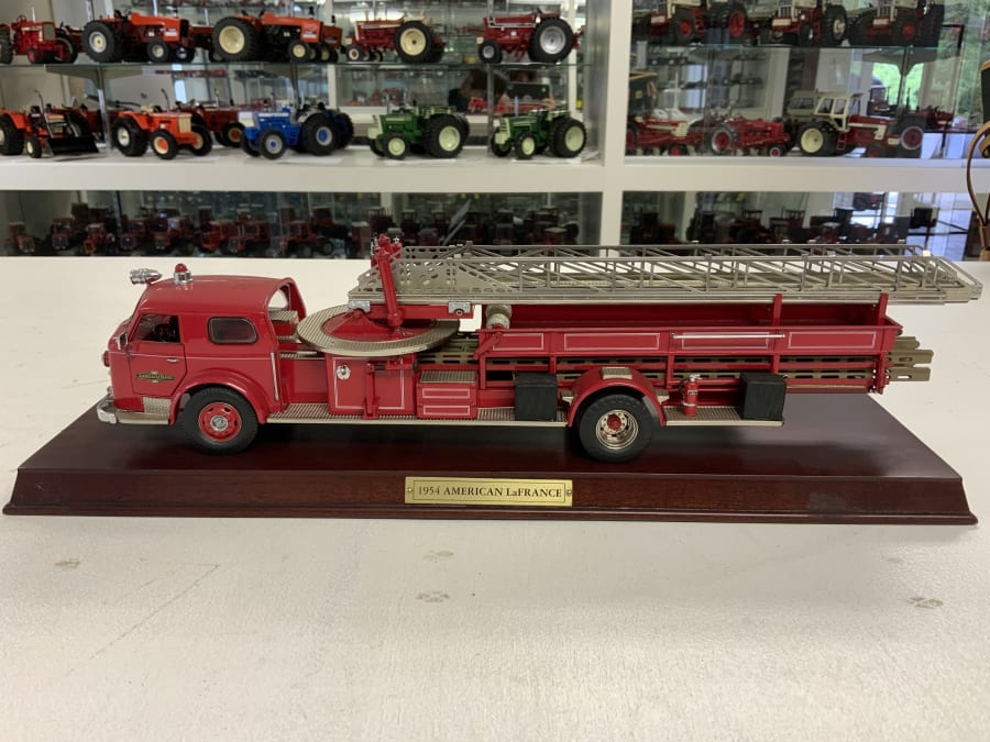 Franklin Mint - 1:32 - American La France Fire Truck from