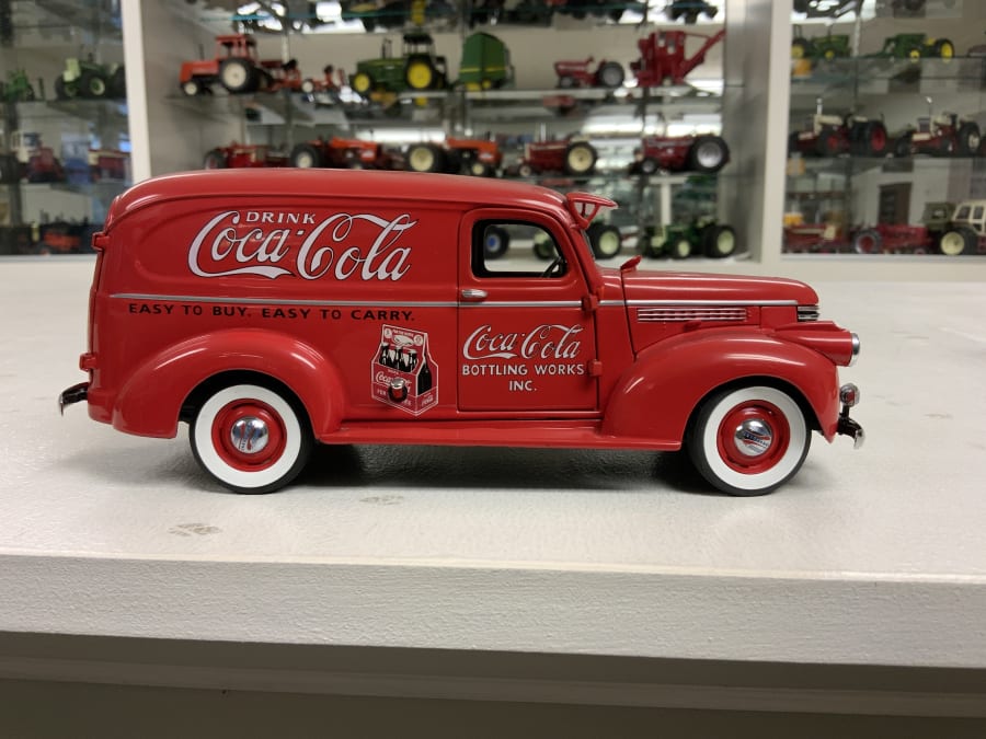 Danbury Mint And Assorted Coca-Cola Delivery Trucks For Sale Danbury Mint And Assorted Coca-Cola Delivery Trucks For Sale