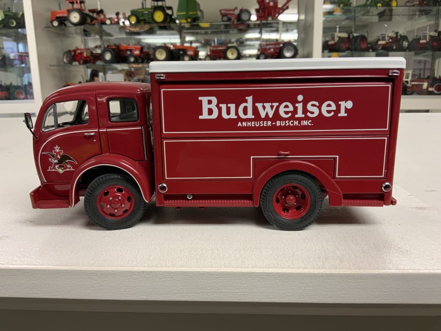 ダンバリーミント Budweiser Delivery Truck 1/24 Yahoo!オークション