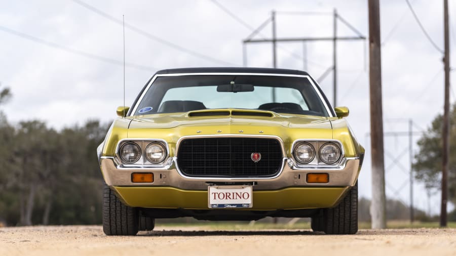 File:Ford Gran Torino 1972 Hirschaid-20220709-RM-111352.jpg - Wikimedia  Commons