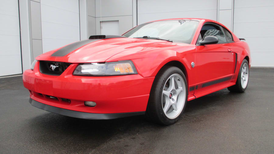 2004 Ford Mustang Mach 1
