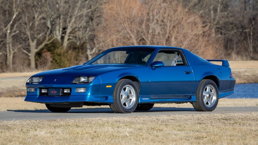 1992 Chevrolet Camaro Z28 at Houston 2022 as F18 - Mecum Auctions