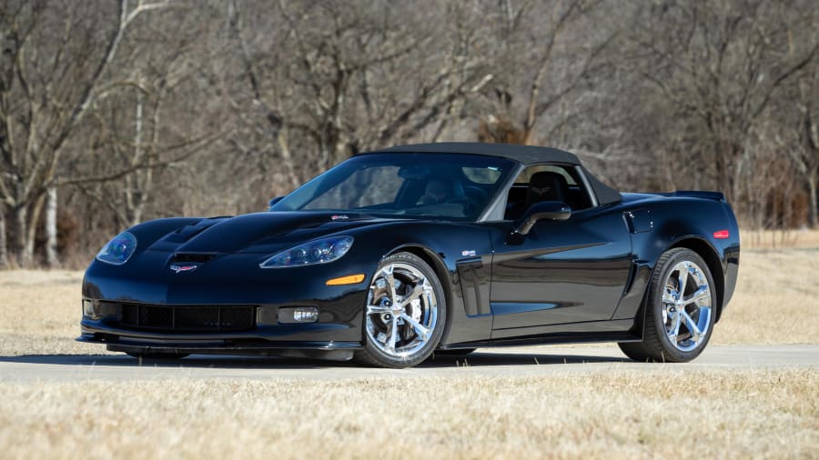 2022 corvette grand sport blue