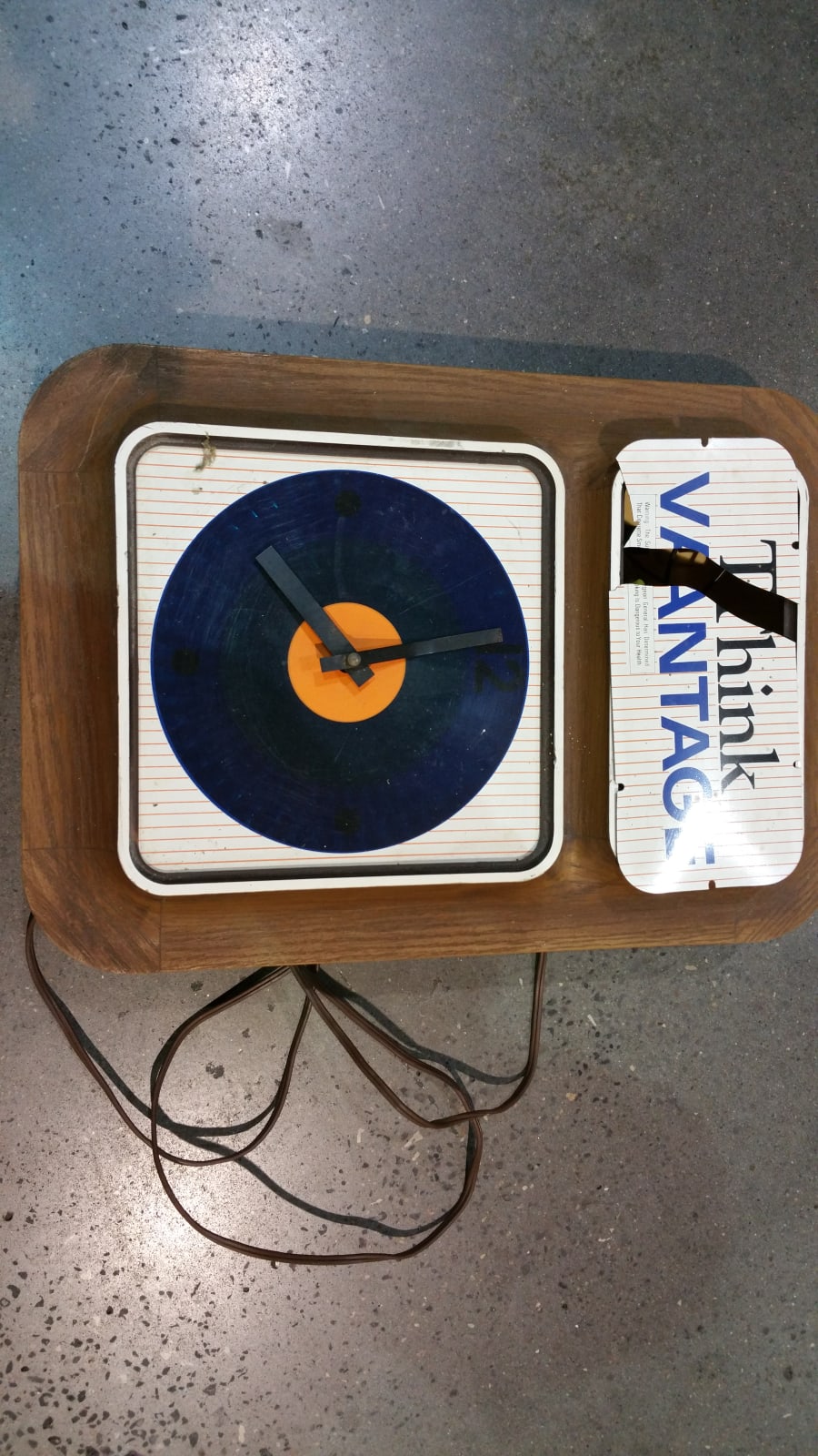 Think Vanage Clock And Zenith Cassette Player at Kansas City Spring