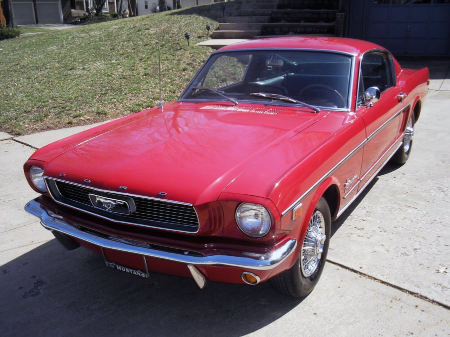 1966 Ford Mustang Fastback at Kansas City Spring 2012 as F262 Mecum