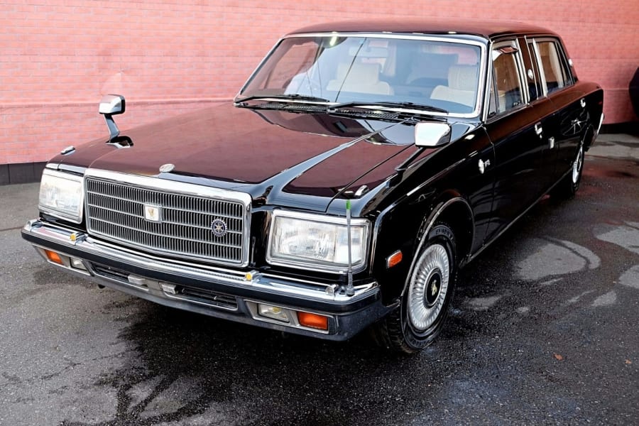 Toyota Limousine Alt
