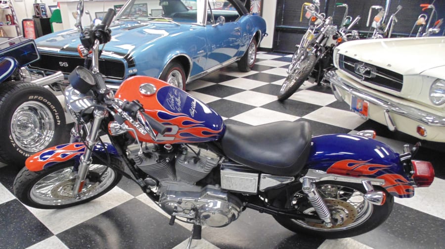 Stopped In My Tracks! What Happened On My 2002 Harley Davidson Sportster 883? - v14gfzy