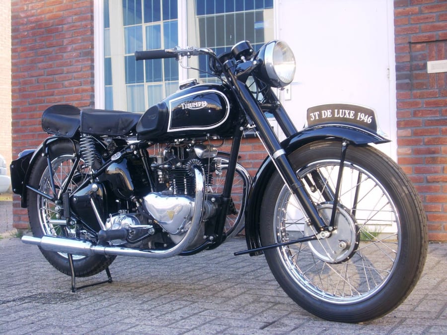 1947 Triumph 3T Deluxe at Las Vegas Motorcycles 2017 as F126 - Mecum  Auctions