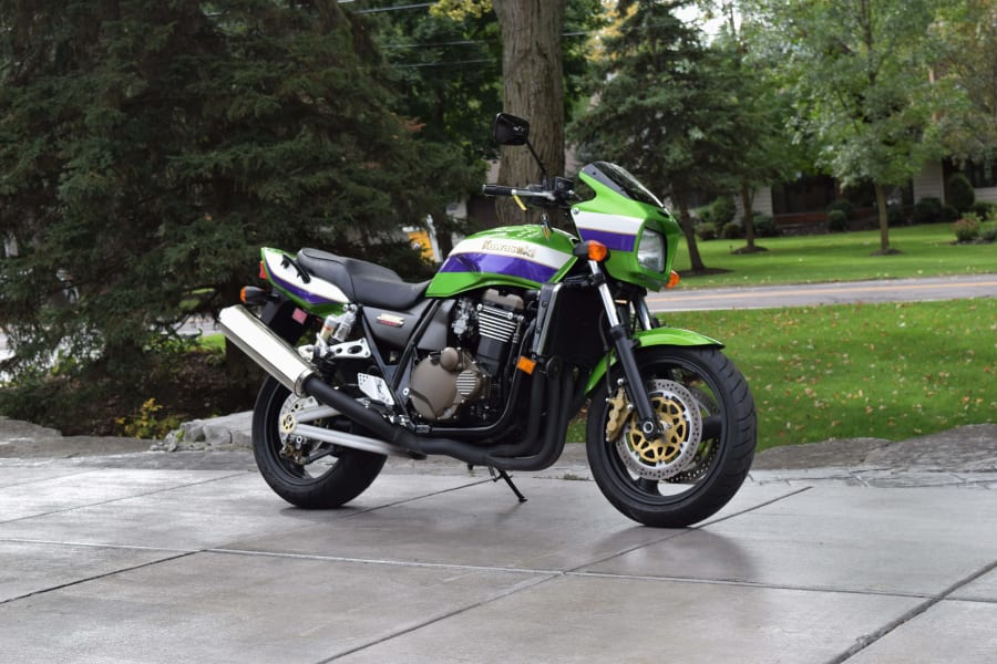 【R&B】Loyce 2001 Kawasaki ZRX 1200R For Sale At Auction - Mecum Auctions