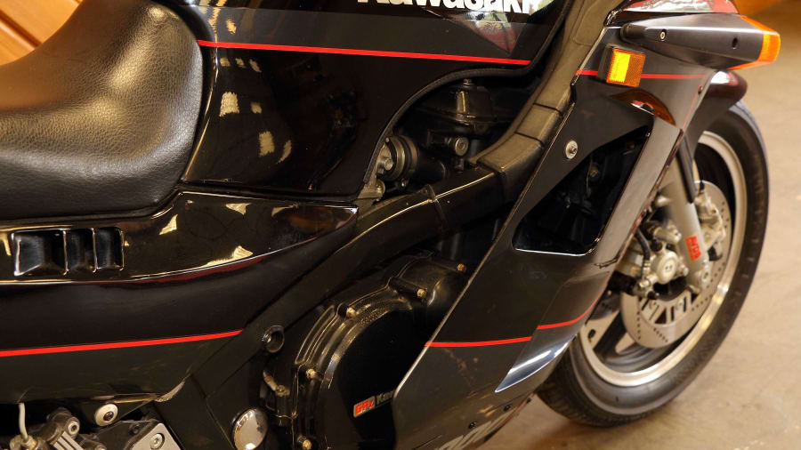 1987 Kawasaki ZX1000 For Sale At Auction - Mecum Auctions