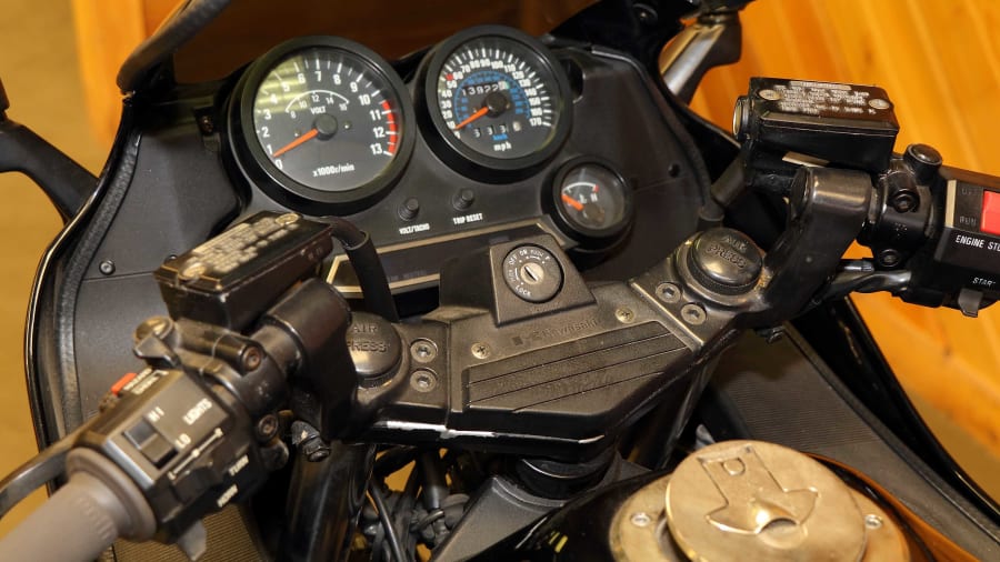 1987 Kawasaki ZX1000 For Sale At Auction - Mecum Auctions