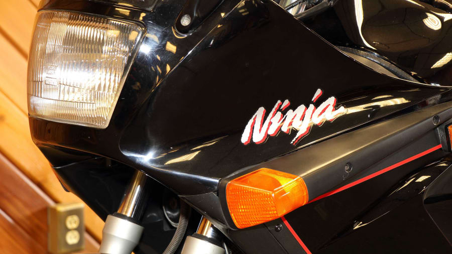 1987 Kawasaki ZX1000 For Sale At Auction - Mecum Auctions