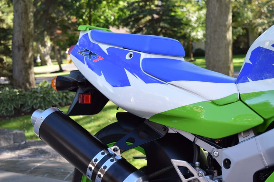 1994 Kawasaki ZX7 For Sale At Auction - Mecum Auctions