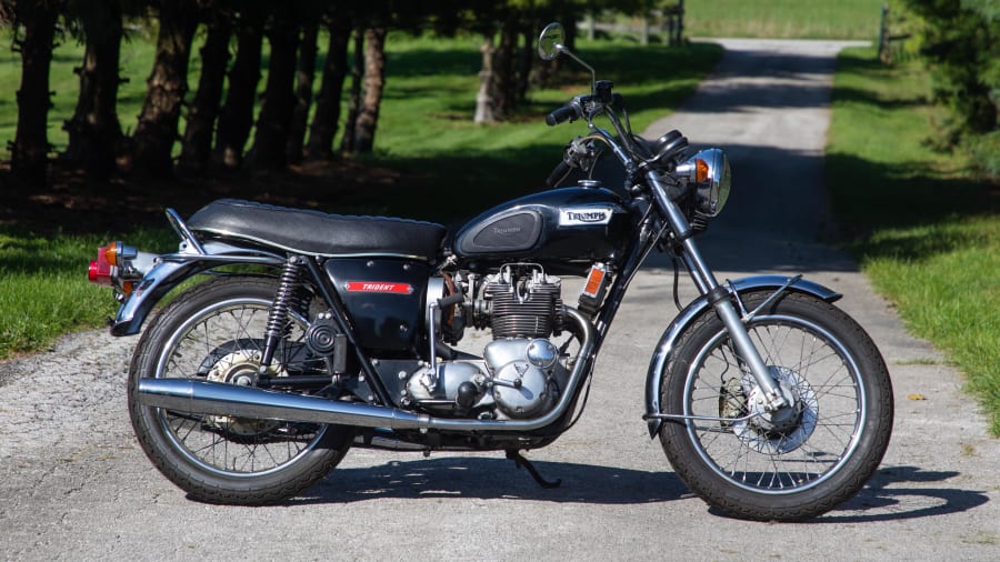 triumph trident 66