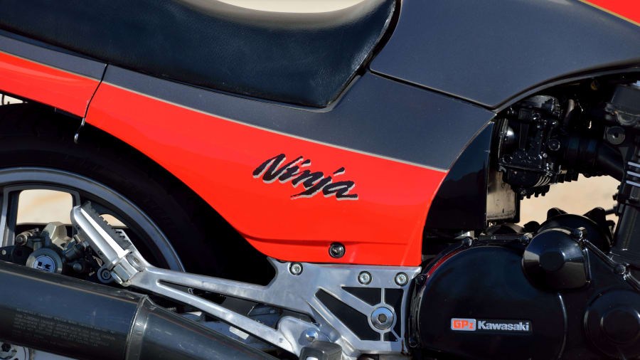 1984 Kawasaki Zx900a For Sale At Auction - Mecum Auctions