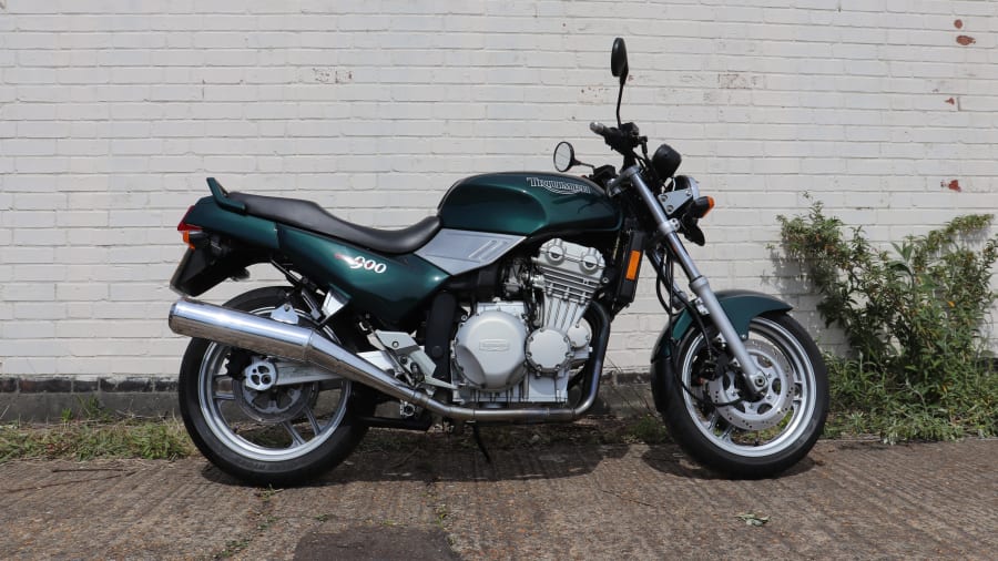 triumph trident 900 2021