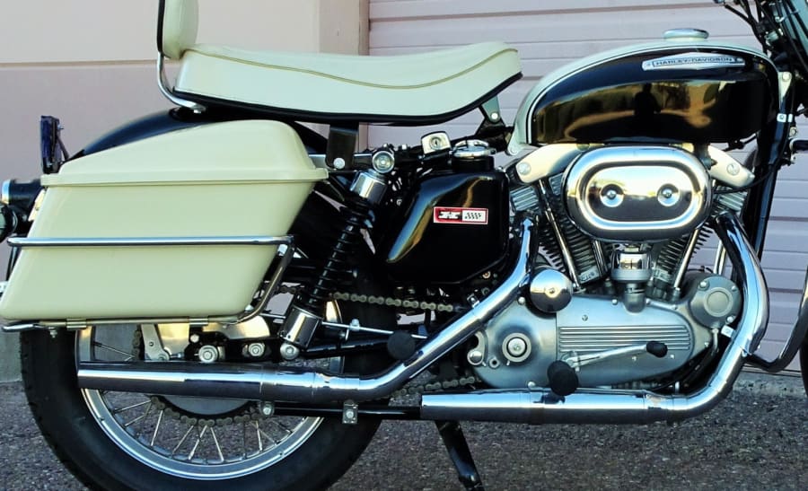 1969 Harley-Davidson Sportster XLH - National Motorcycle Museum