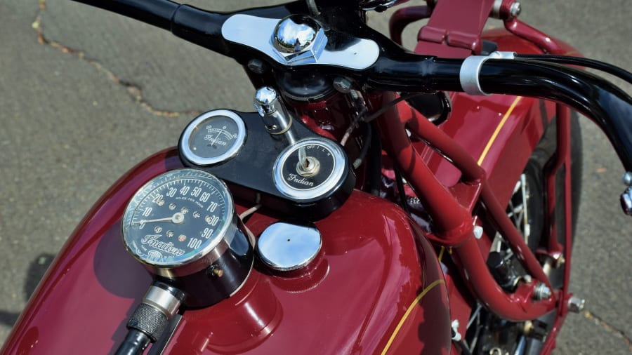 所さん⭐INDIAN FOUR 1932 直列4気筒エンジン搭載 所さん⭐INDIAN FOUR 1932 直列4気筒エンジン搭載 - メルカリ