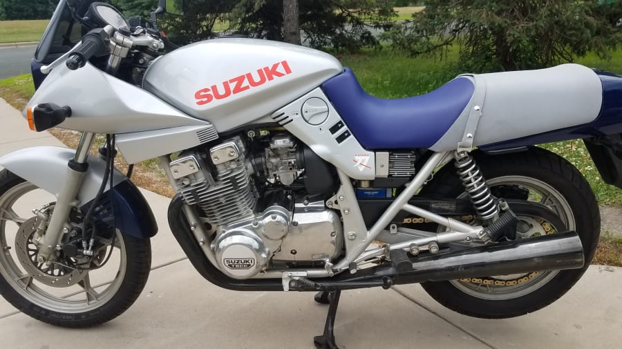 Suzuki GSXS 1000S Katana (19 - >) – Ventura