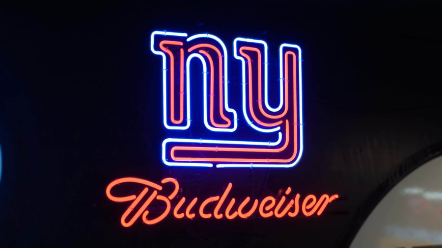 Budweiser NY Giants Neon Sign at The Eddie Vannoy Collection 2020 as G291 -  Mecum Auctions