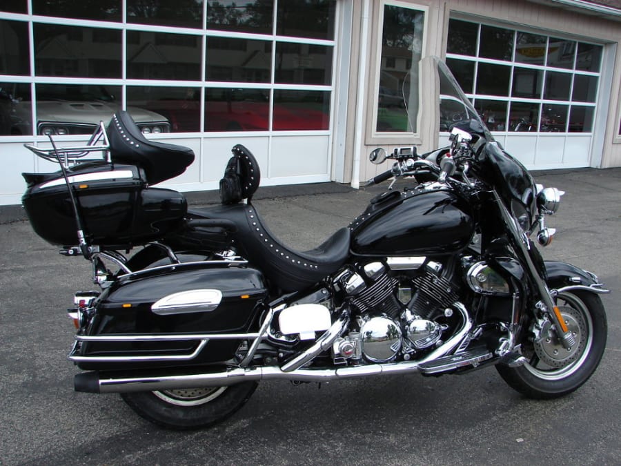 2004 Yamaha Royal Star Midnight Venture for Sale at Auction Mecum