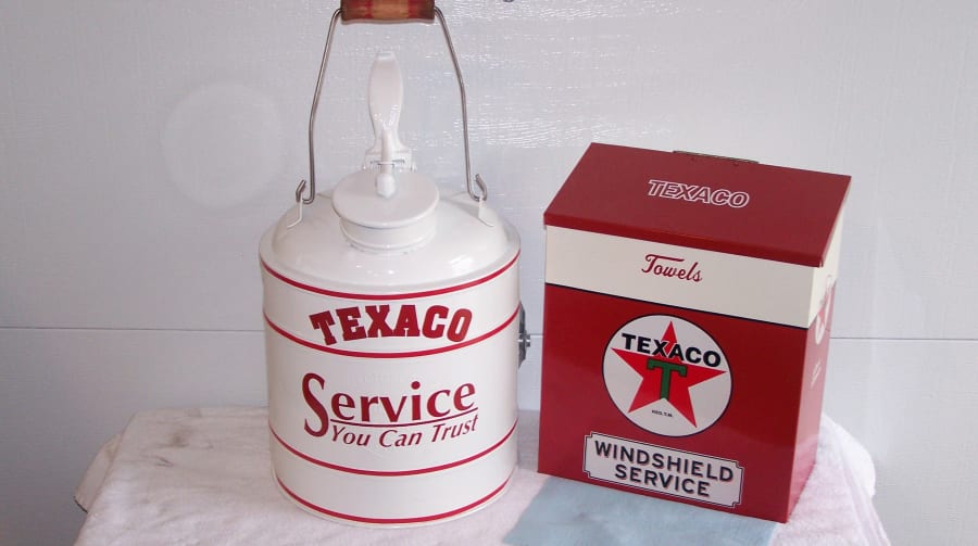 Texaco Box Texaco Oil Can And Towel Box at Harrisburg 2016 as J9 - Mecum Auctions